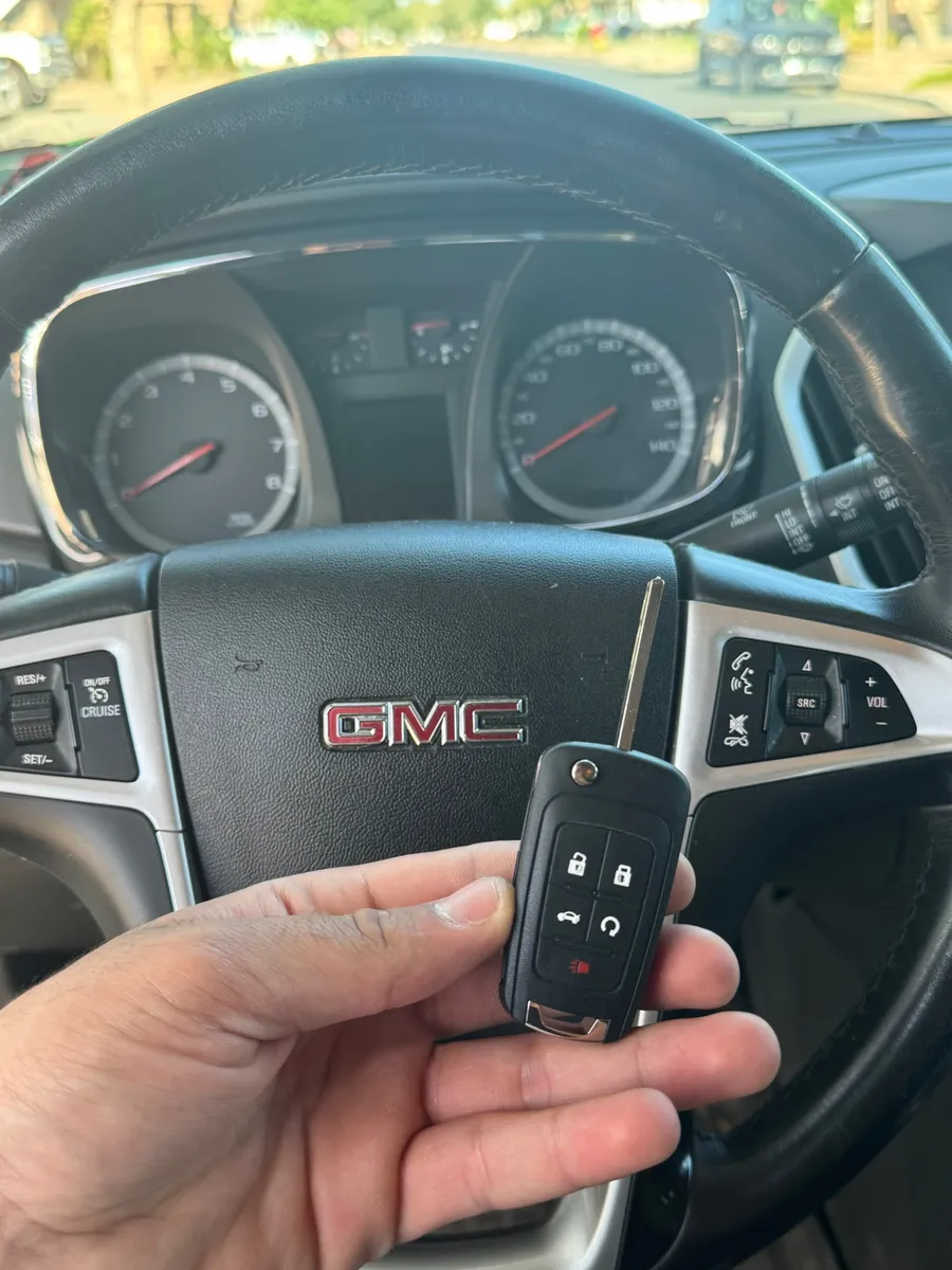 Gmc Flip Key — Liza Locksmith job in Phoenix
