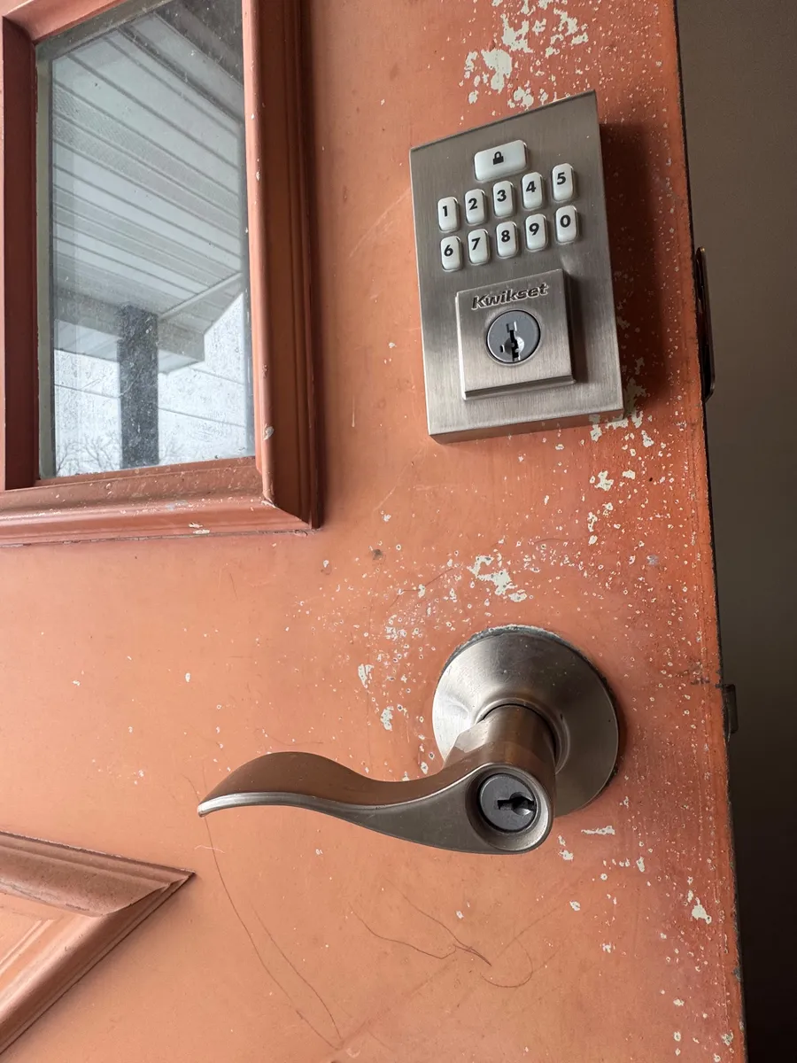 Kwikset Keypad Lock — Liza Locksmith job in Phoenix